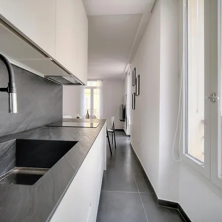 Grand 2 Pieces Moderne Carre D Or A1b205 Apartment Cannes